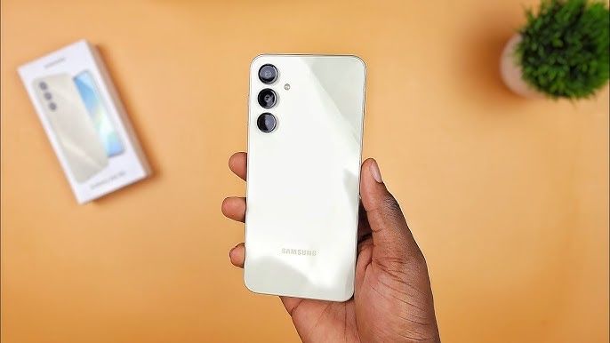 Продаётся Samsung A16 6/128gb White в идеальном состаяние