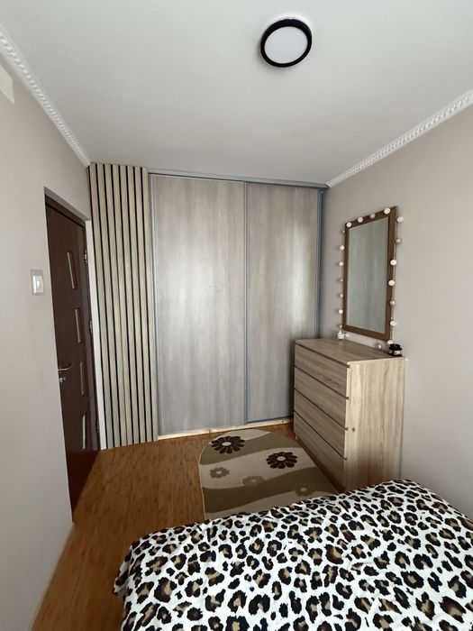 Apartament cochet, renovat, mobilat și utilat – Vrancea, Focșani, zona Bahne, vis a vis de supermarket PACO