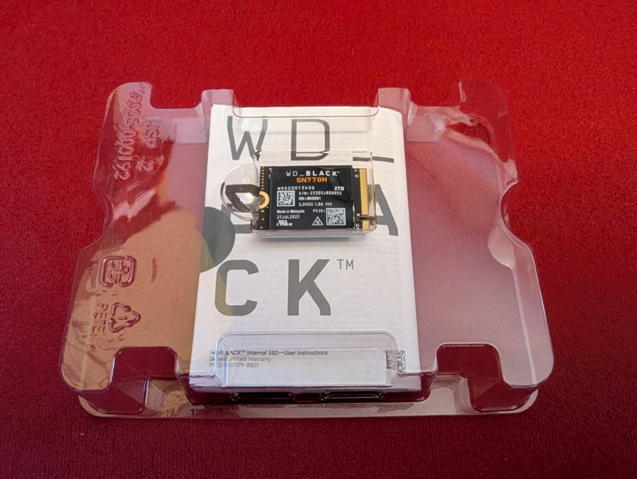 НОВ | WD Black SN770M 2TB | NVMe SSD диск Gen4 | скорост до 5150 MB/s | M.2 2230 | адаптер за M.2 2280