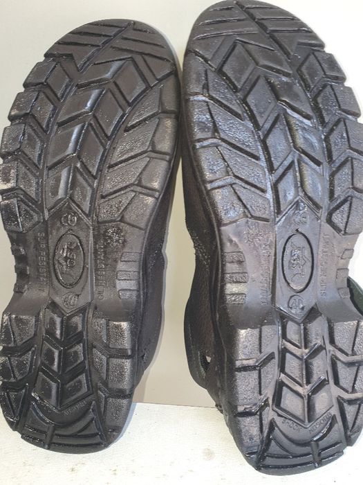 Рабочие сандалии