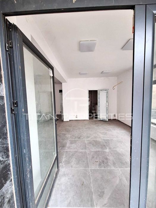 Продава се Магазин в Пловдив, Кършияка - 87 кв.м за 1633 €/кв.м - Снимка #1
