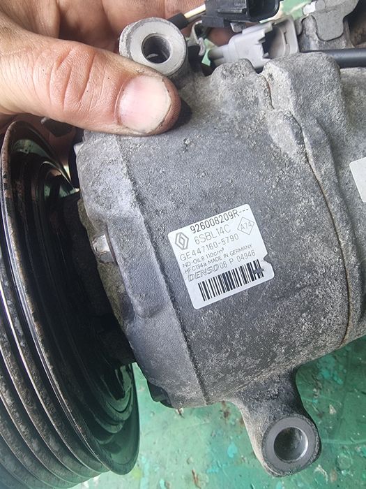 Vindem compresor Clima Renault Megan 1,5 DCI
