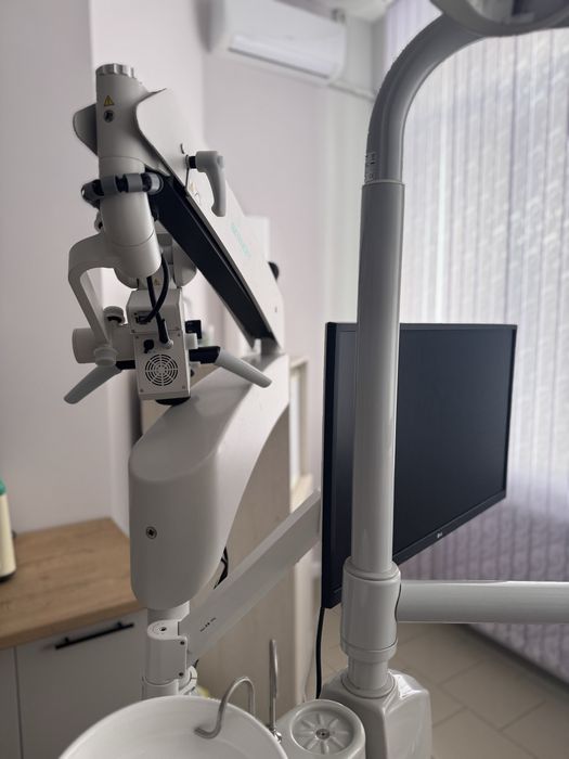 Продам стоматологический микроскоп