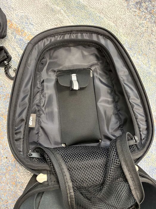 Мото чанта за резервоар GIVI 5L ST605B