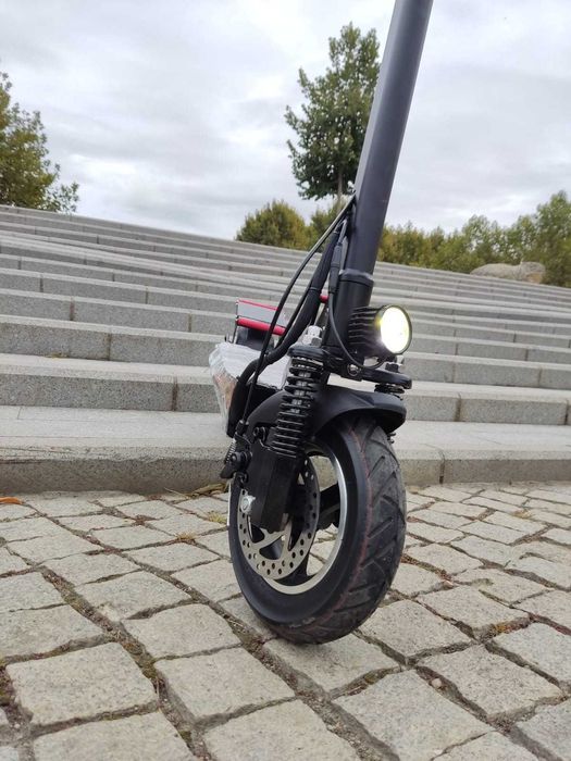 Trotineta Electrica - Noua cu motor de 800w48v15ah Noua