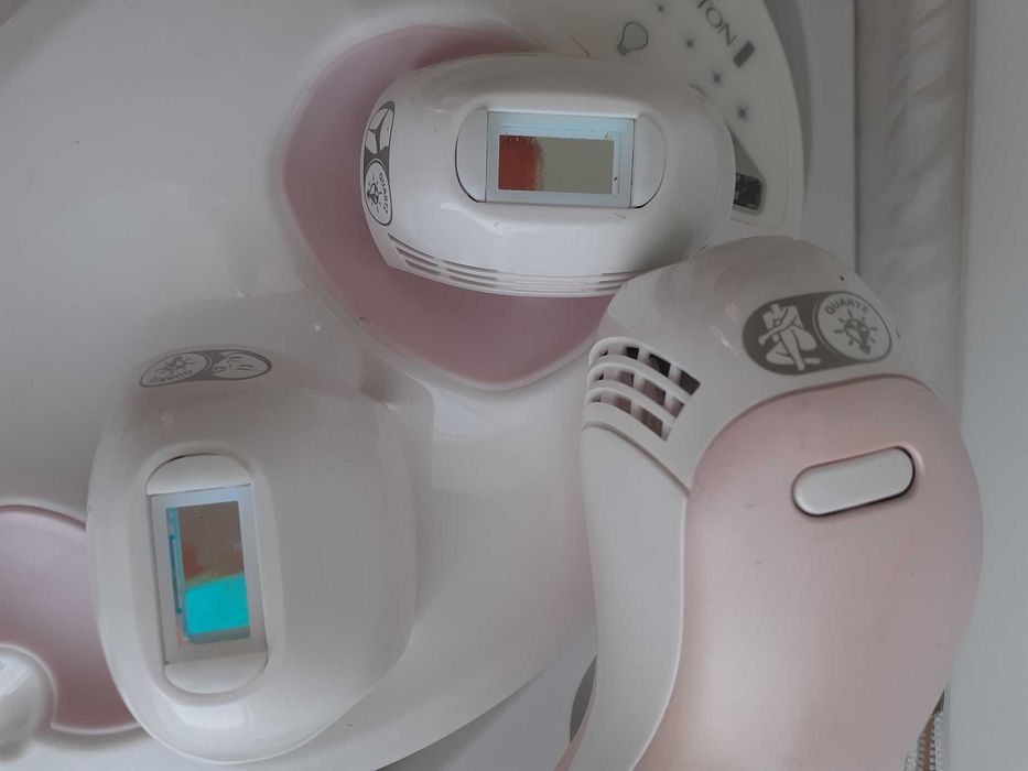 Epilator cu Lumină Intens Pulsată i-LIGHT Prestige IPL6750