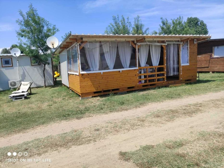 Бунгало с оборудван декинг