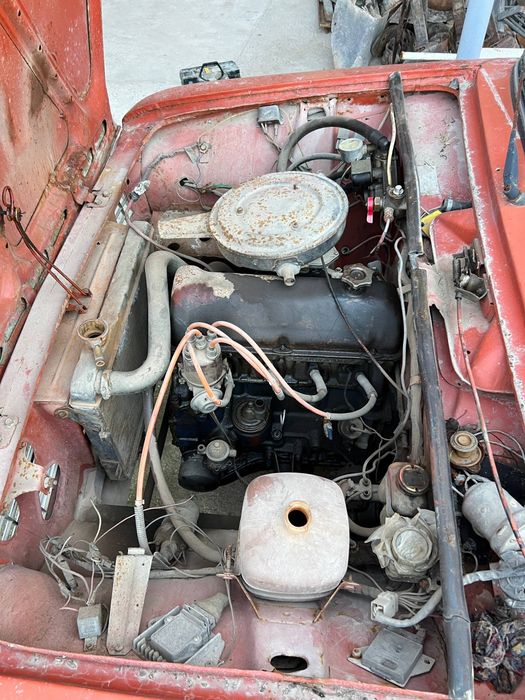 Жигули 21011 сотилади холати урта