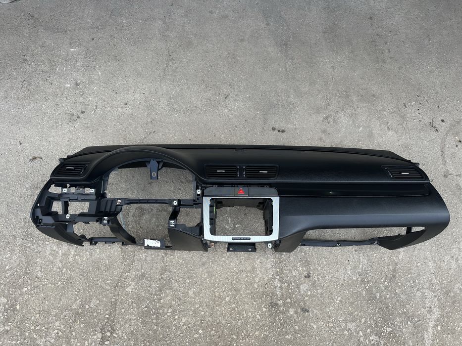 Табло със десен Airbag за VW Passat 6