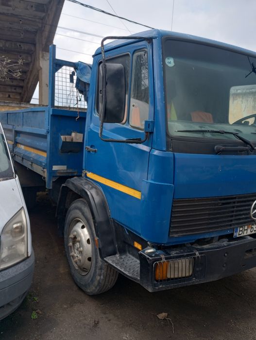 Vând Autobasculanta MERCEDES