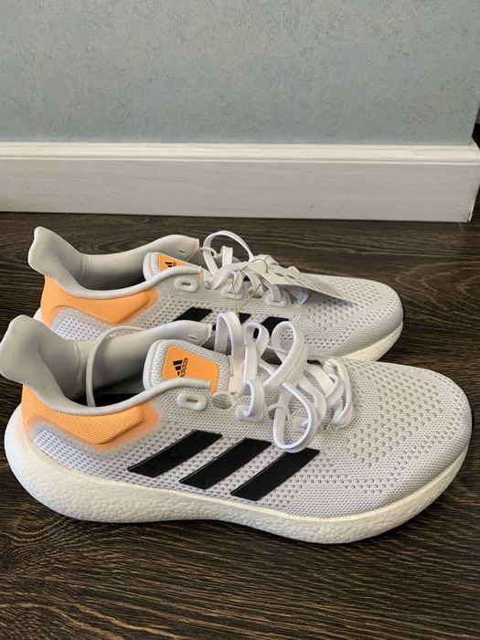 Кроссовки Adidas