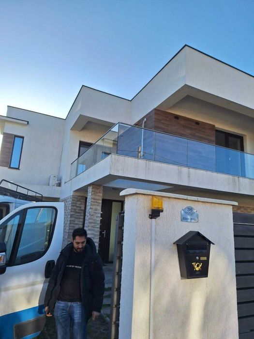 balustrada din inox cu sticla