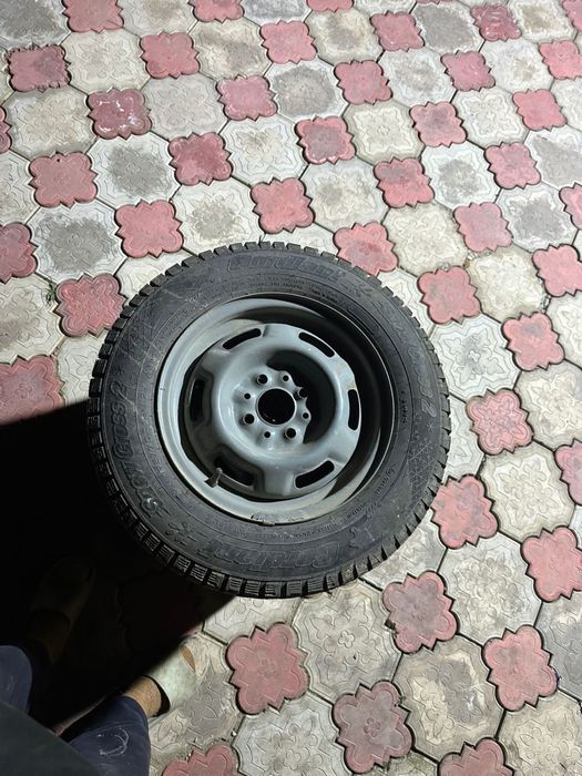 Продам шины зимние