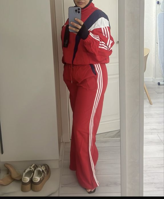 Спортивный комтюм