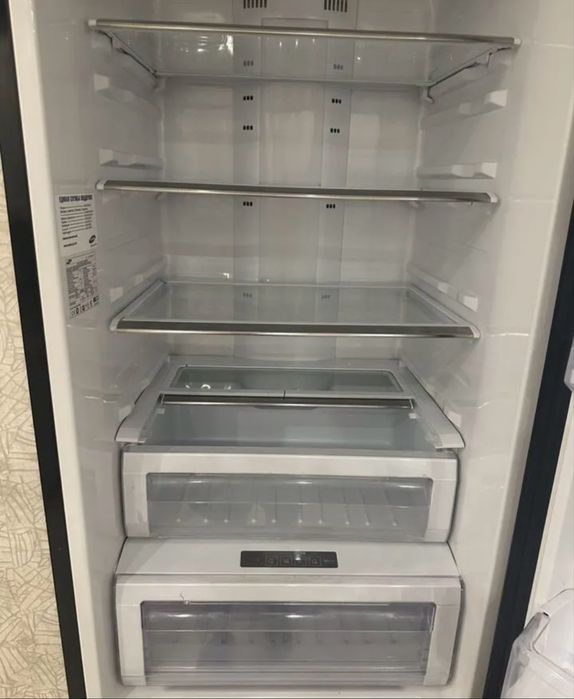 Холодильник Samsung