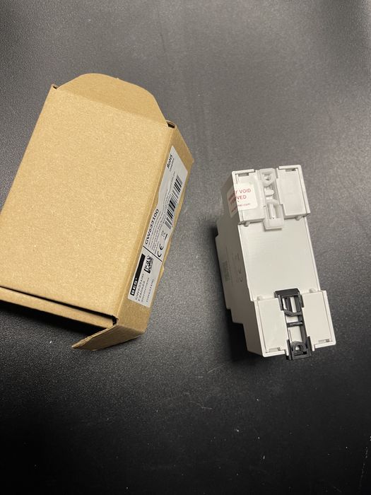 BES CT416420 – Actuator binar KNX BES GW633100 – Gateway KNX **NOU**