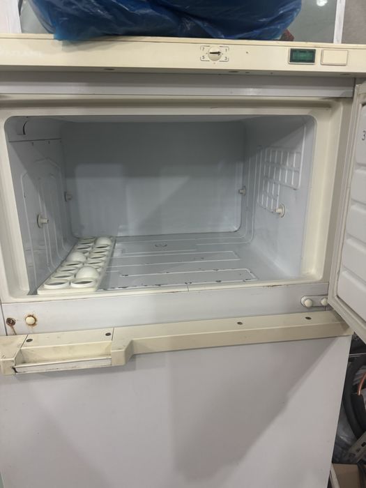 Холодильник продаётса