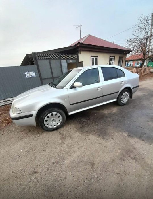 Срочно продам машину