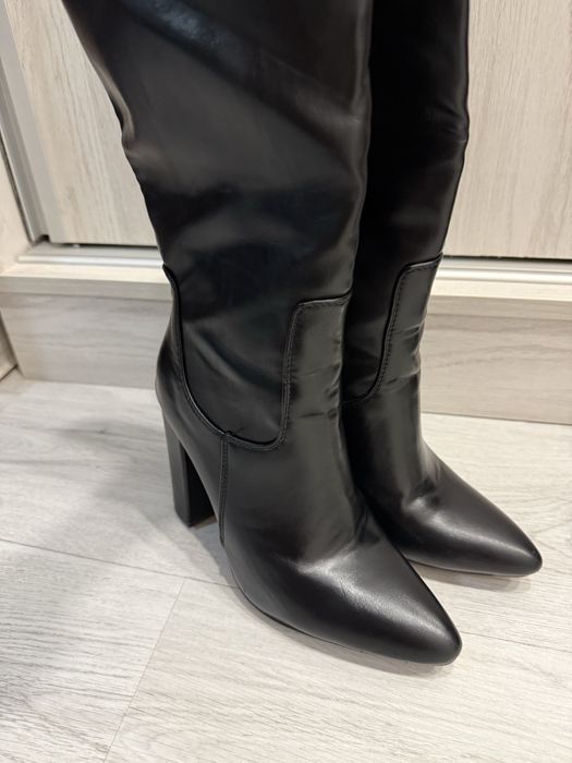 Vand cizme negre din piele 37