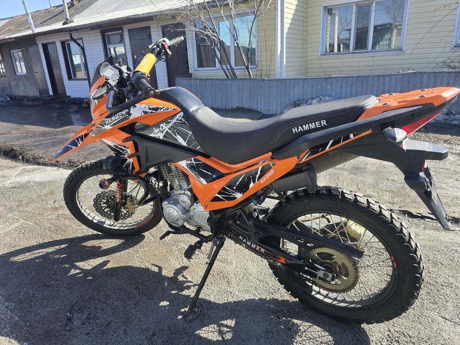 Мотоцик эндуро в отличном состоянии