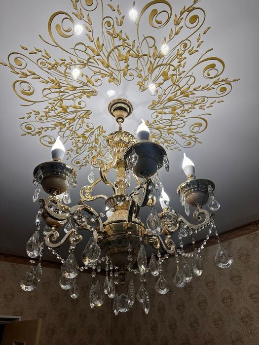 Продаётся люстра