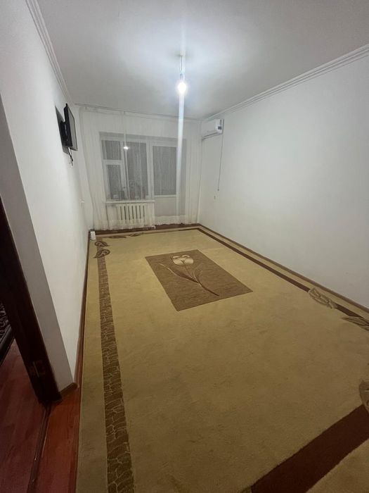 Срочно продамь 2 комнатный квартиру