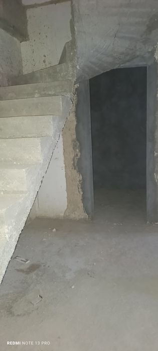 Дублех 84 кв Новастройка