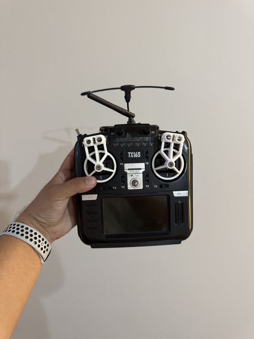 Radiomaster t16 пульт для fpv