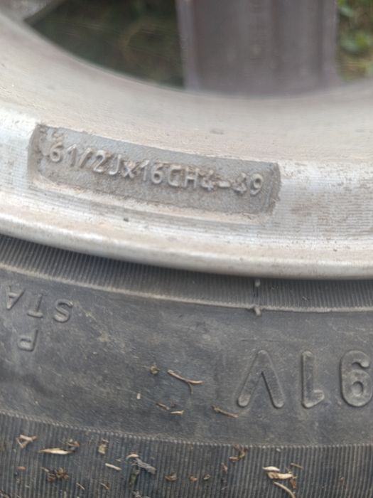 Jante aliaj 205/55 R16 cu anvelope Pirelli Cinturato