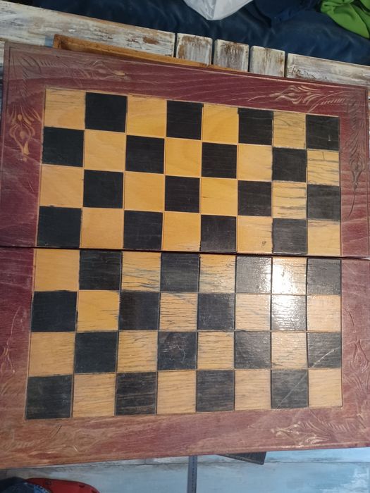 Табла и шах за игра дървена туристическа фигури за шах кокални зарчета