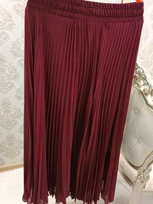 Новый вечерний костюм 42- размера Турция