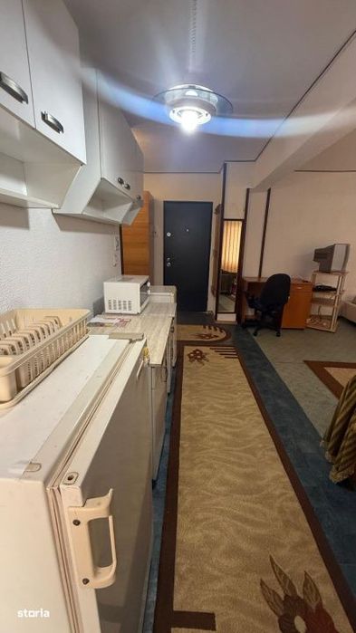 Garsoniera spatioasa cu balcon – Strada Lupeni, Ploiesti | Etaj 1 |