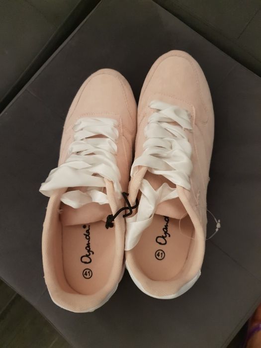 Нови дамски маратонки