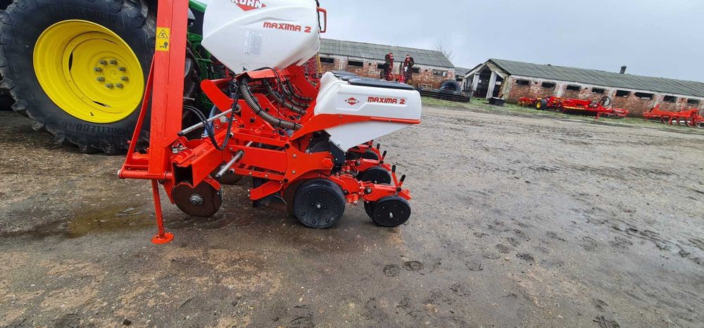 Kuhn Maxima 8 Randuri