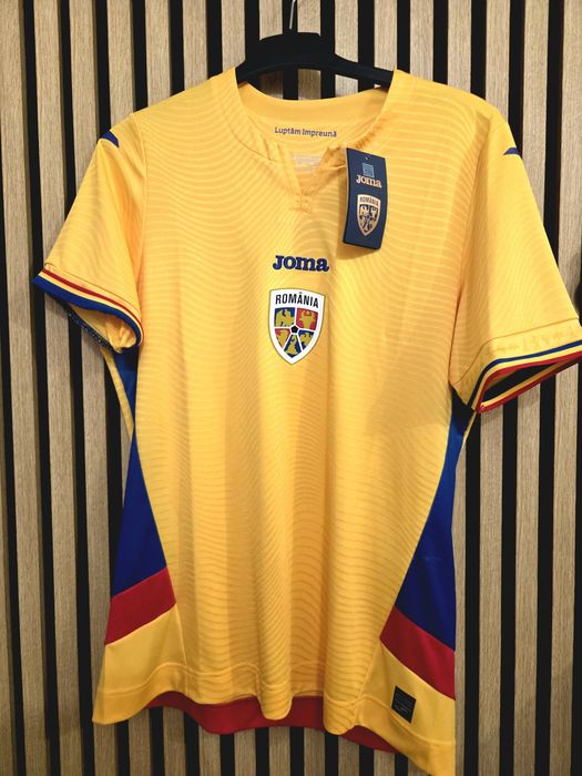 tricou naționala României, marimea L
joma, nepurtat, nou, cu eticheta
100% original