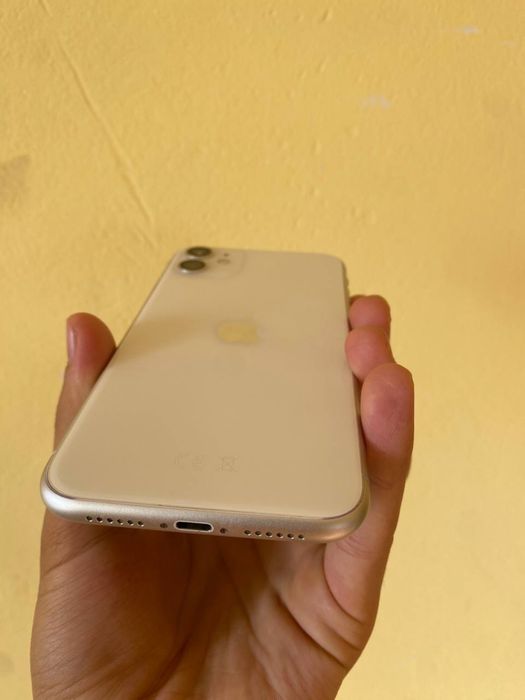Iphone 11 64 talik oq rang