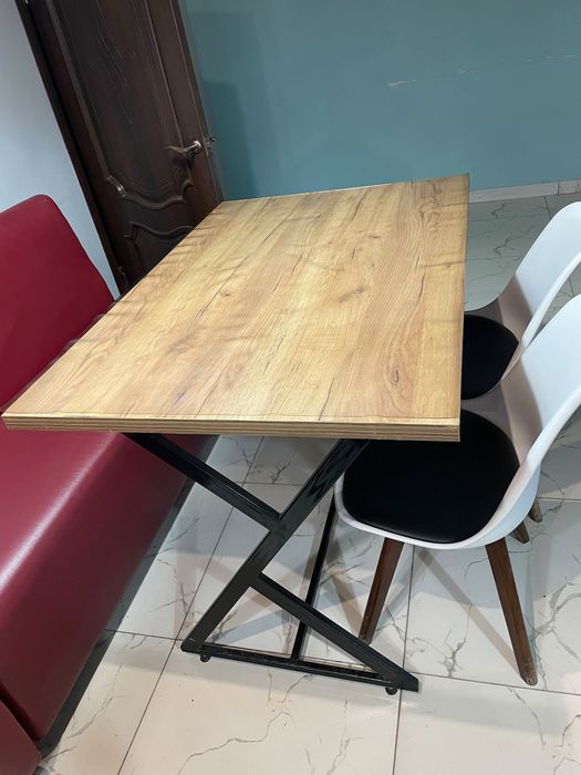 Стол для кухонного