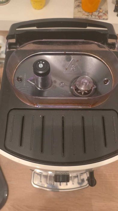 Кафе машина под налягане, Krups, Пластмаса/Метал, 1450W 50HZ