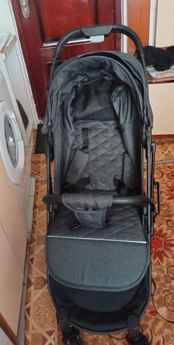 Детская коляска в отличном состоянии