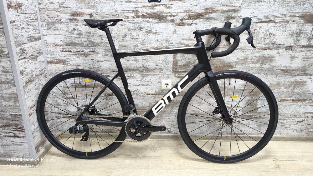 Карбонов шосеен велосипед BMC Teammachine SLR SRAM Rival AXS Mavic Cosmic | 58