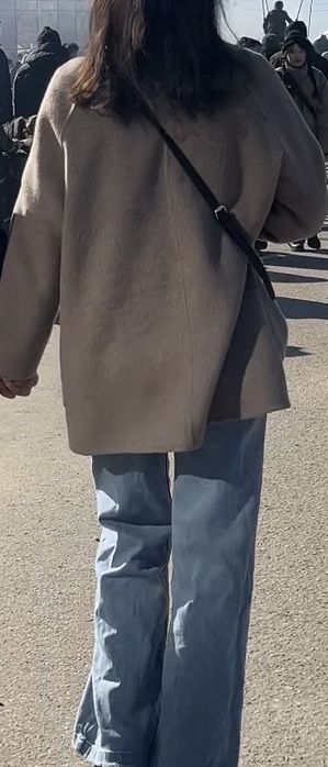 Пальто из шерсти