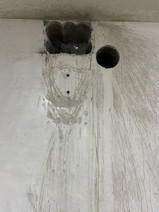 Пробиване и рязане на отвори и дупки в бетон и камък за тръби