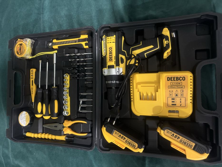 Bormasina cu percuție / autofiletant set trusa de scule si cutie Nou