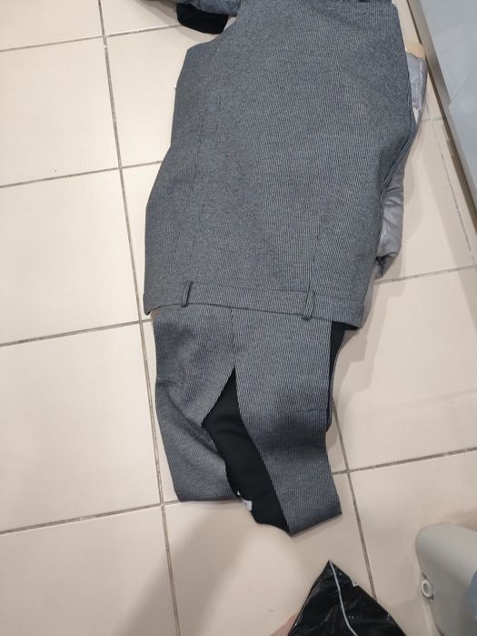 Отдам вещи разных размеров  .Даром.