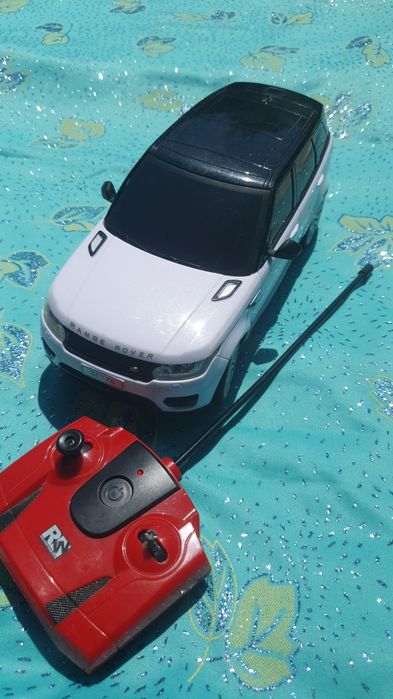 Продам Электромашинку на пульте