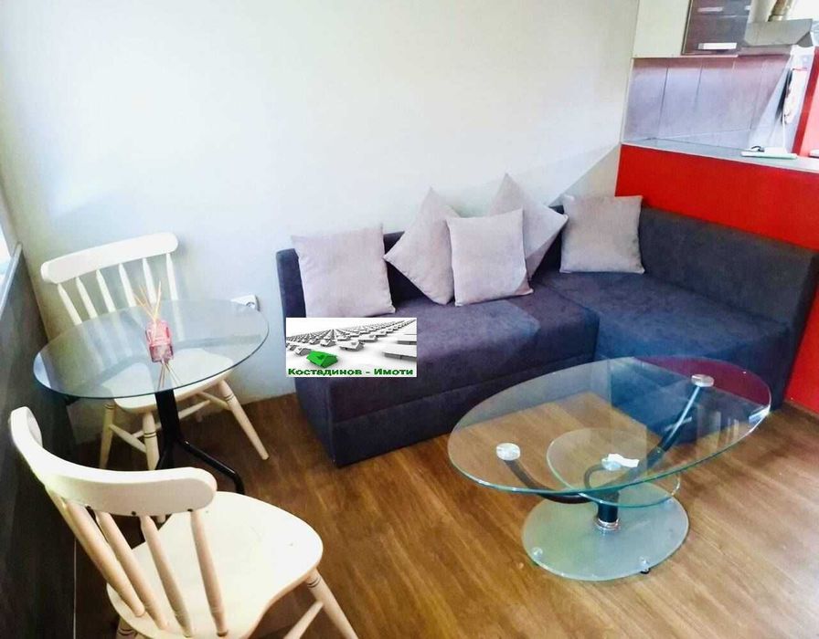 Дава се под наем Двустаен апартамент в Пловдив, Център - 60 кв.м за 550 € - Снимка #3