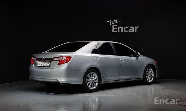 Toyota Camry 50 XLE 2.5