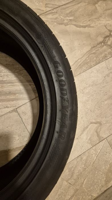 2бр. 245 40 18 Goodyear Eagle F1