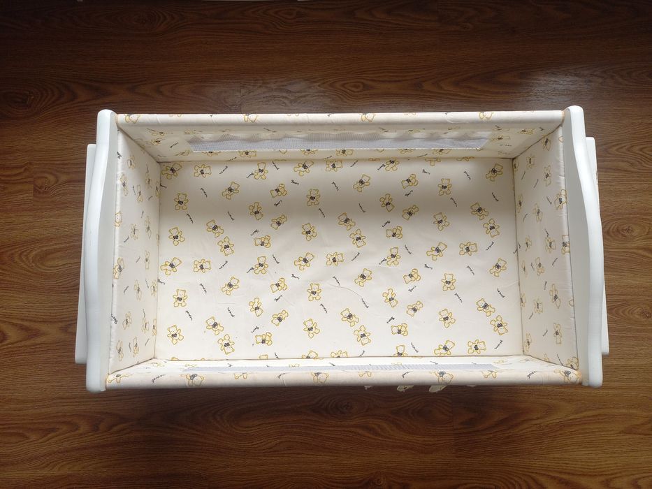 СРОЧНО СРОЧНО Lyulkali kravat sotiladi.

Продаётся кровать-люлька."