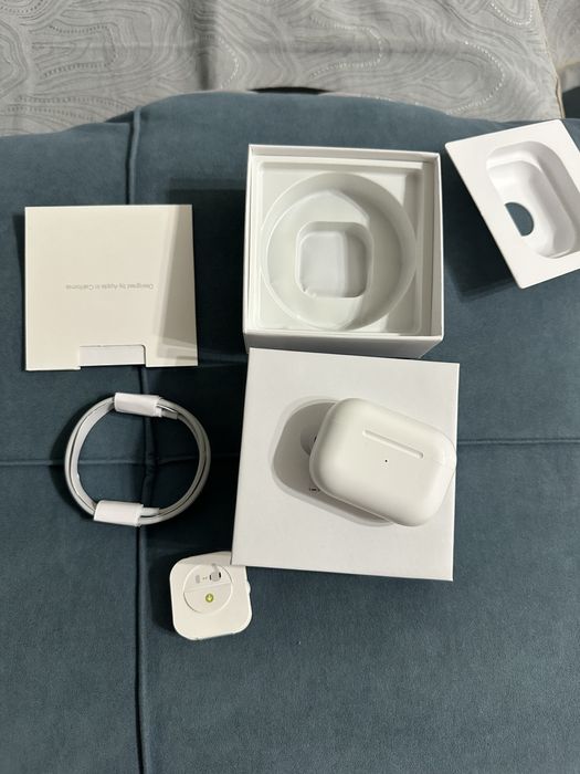 Продам airpods pro 1 оригинал